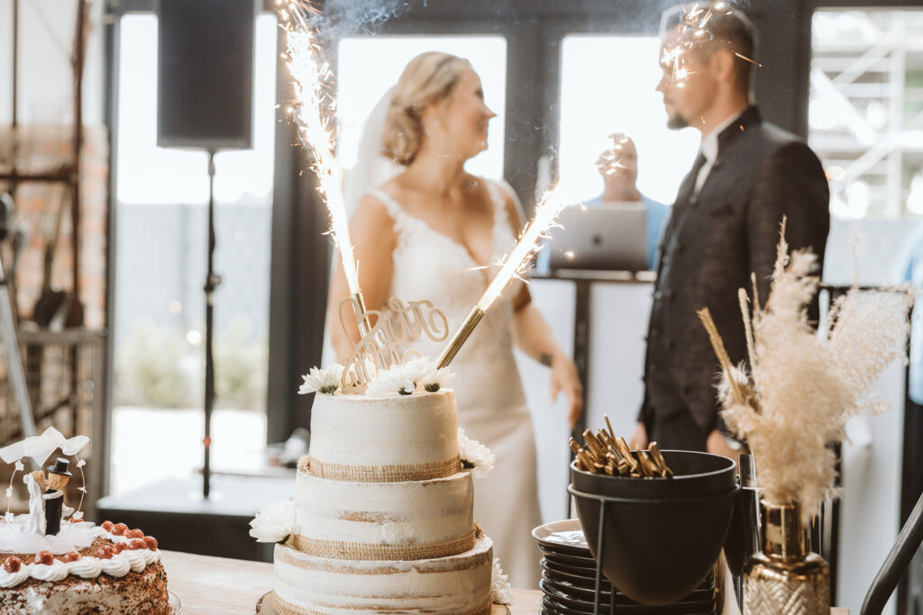 Detailaufnahme der Hochzeitstorte in der Zeloh in Dinslaken