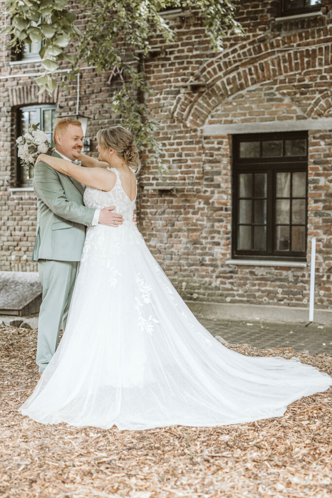 Brautpaar auf dem Averdunkshof in Neukirchen-Vluyn