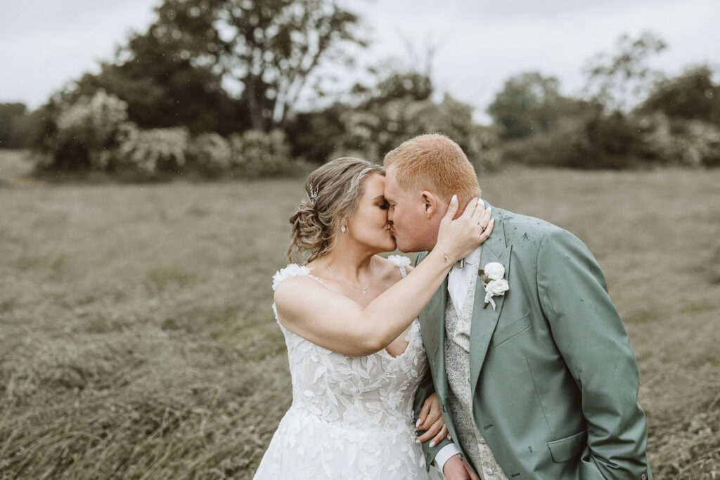 Brautpaar beim Fotoshooting in Neukirchen-Vluyn